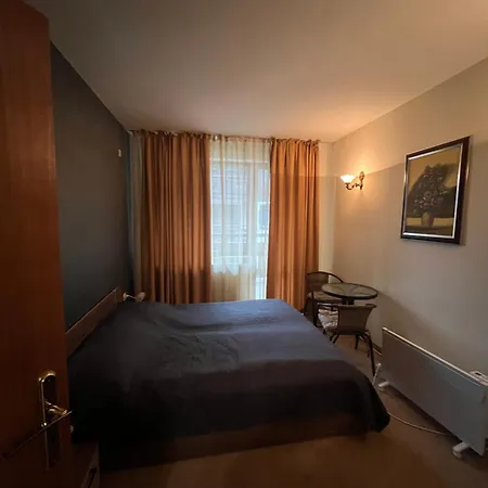 Simonen Near The Gondola Апартамент *