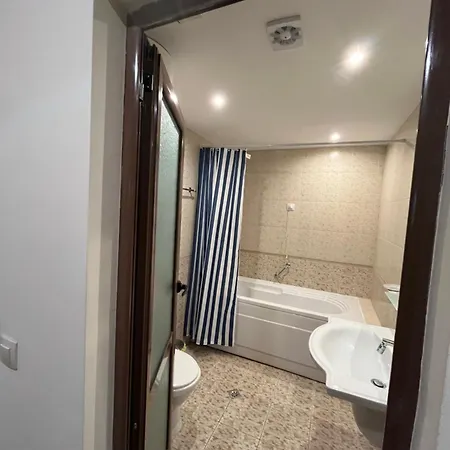 Simonen Near The Gondola بانسكو