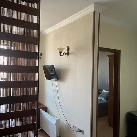 Simonen Near The Gondola Apartman