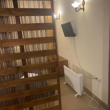 Simonen Near The Gondola Appartement