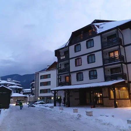 Simonen Near The Gondola Apartman Banszko