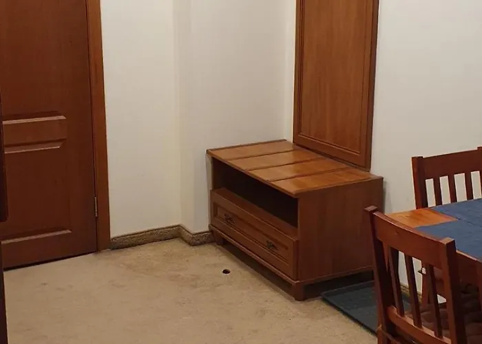 Simonen Near The Gondola Банско